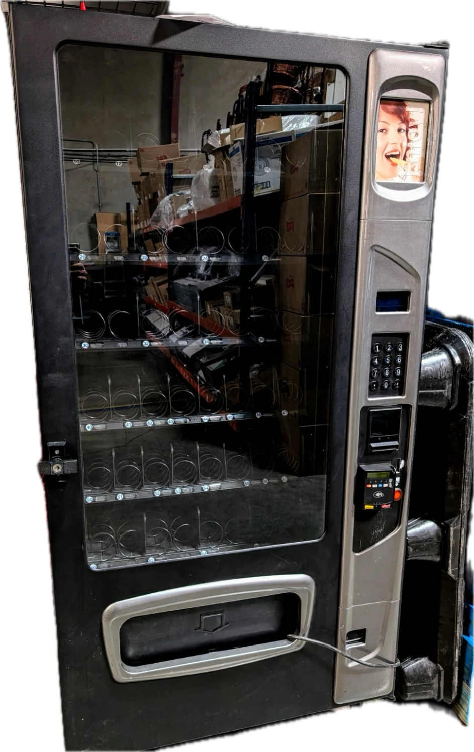 USI Wittern Mercato 3575 Snack Vending Machine 4-Wide iVend
