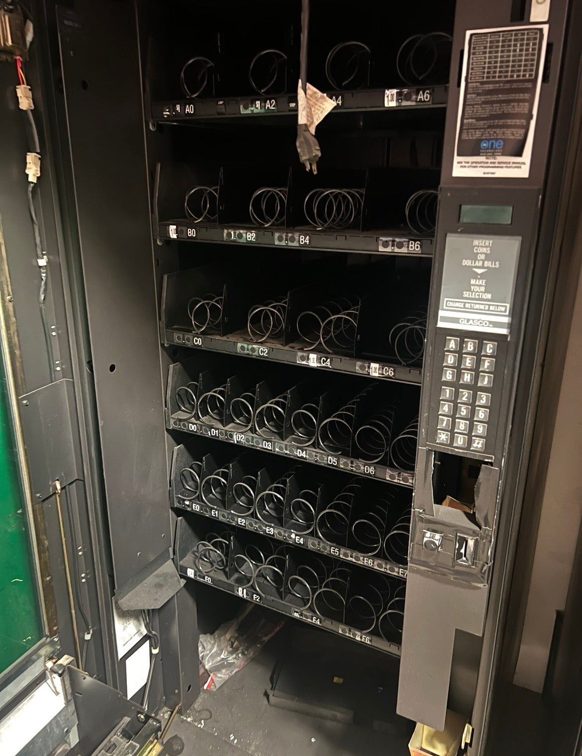 Vending Machines: National 148 4-Wide Ambient Snack