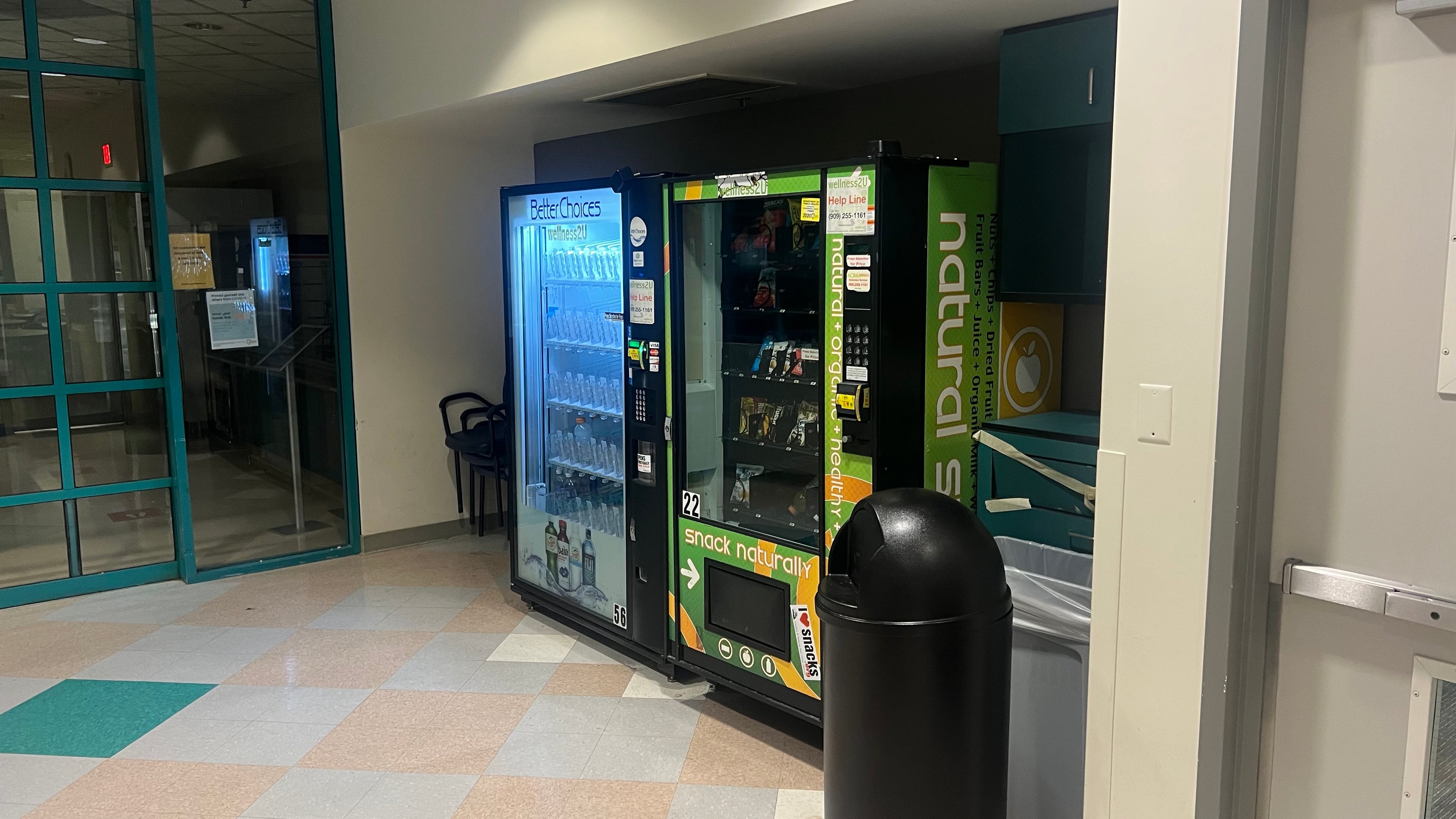 AMS Vending Machine Sensit 2 Refrigerated Combo Snack/ Beverage