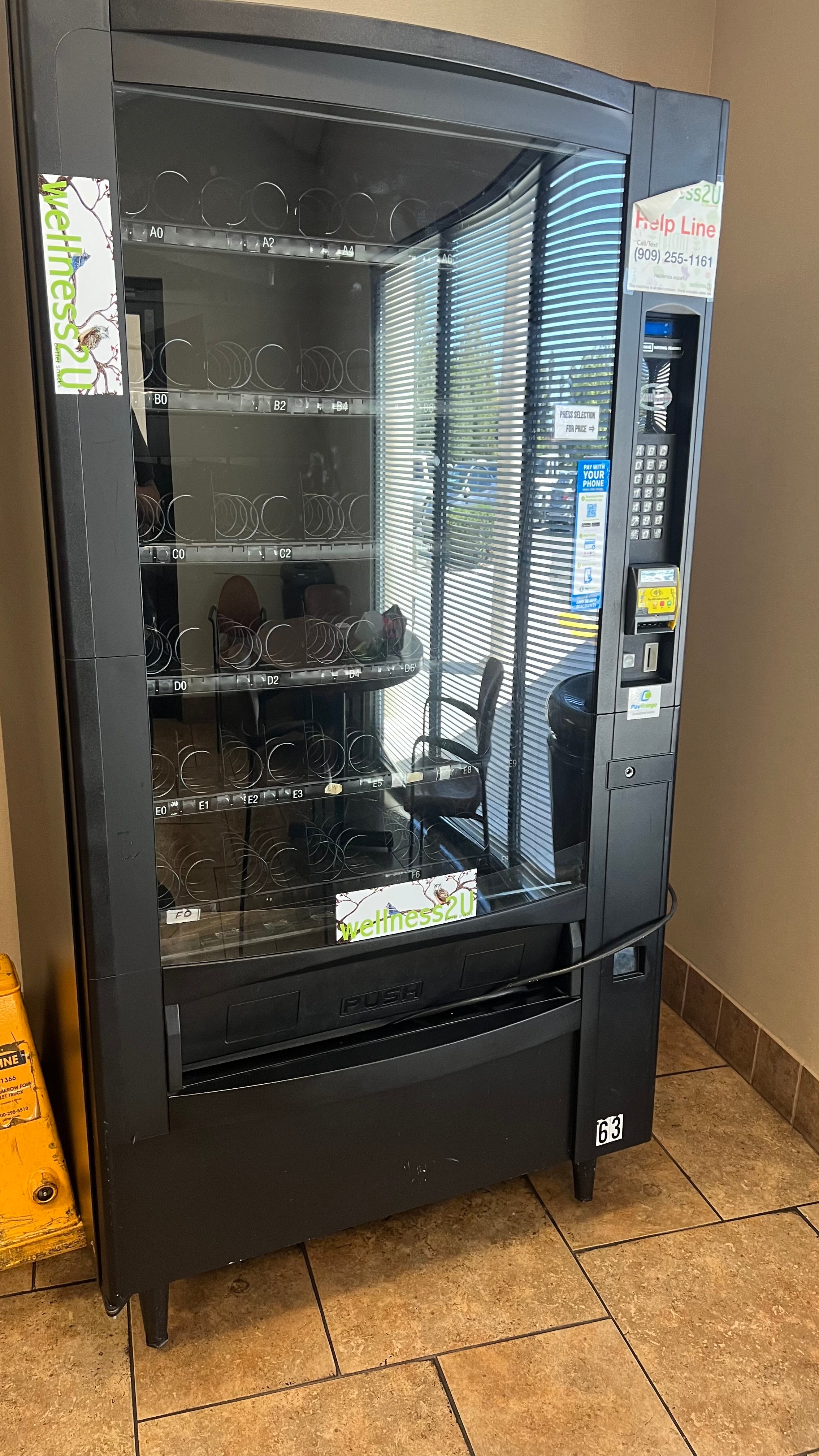National 167 Millenia Snack Vending Machine