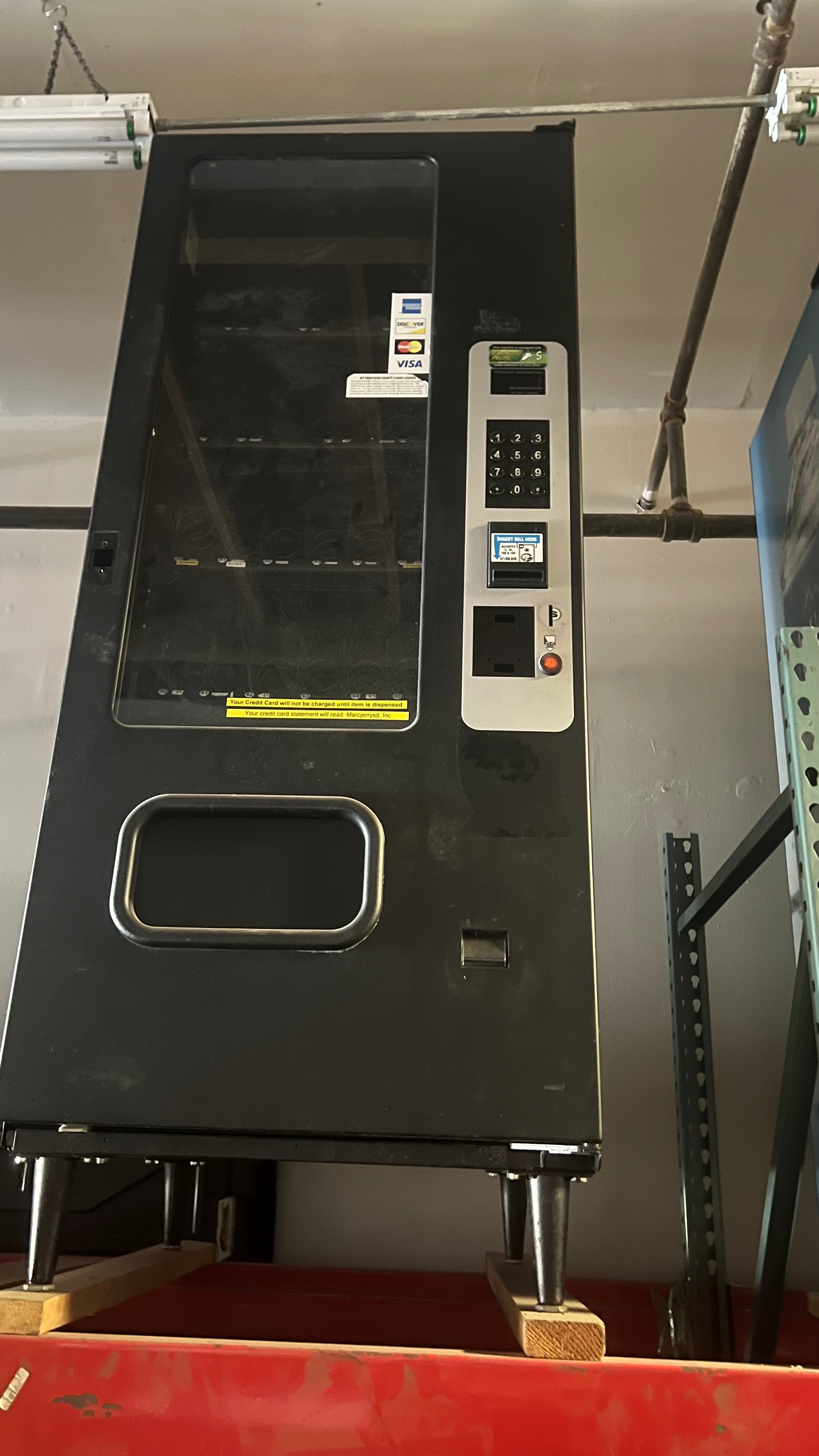 USI Dual Coil Snack 4-wide Machine With IVend Sensor Snack Machine