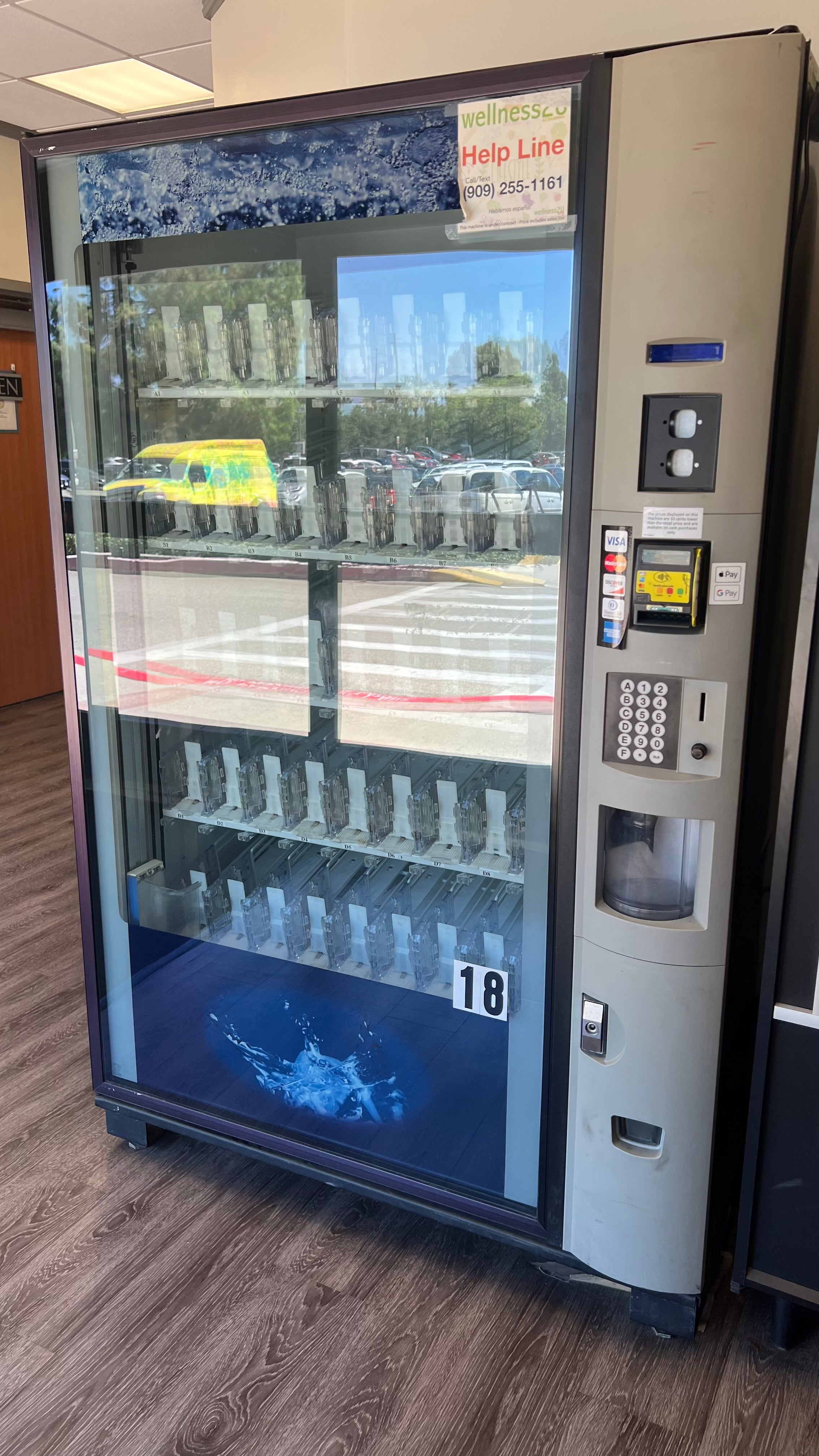 Bevmax DN5800-3 Beverage Vending Machine