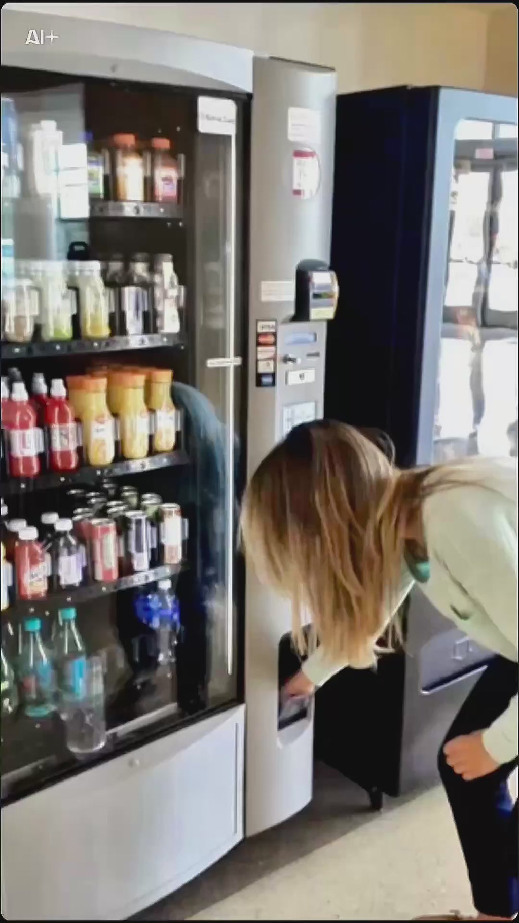 Crane National 187 Merchant 6  Media 2  Snack Vending Machine FREE  Cash Payment System